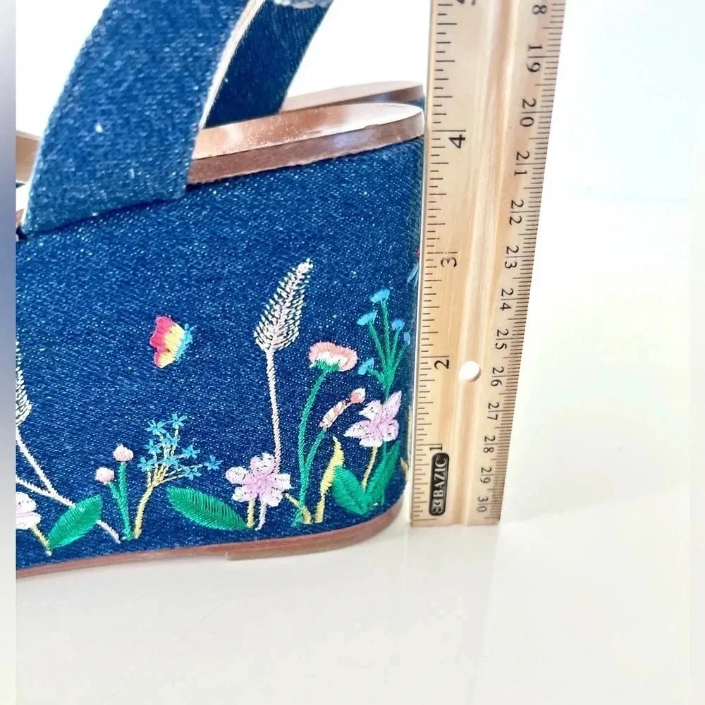 Etienne Aigner Sofhia Floral Embroidered Denim Platform Strappy Shoes‎ Size 6.5 - Picture 16 of 16